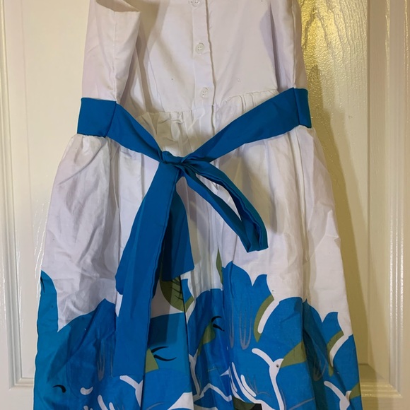 Lovely Easter/Spring dress with blue accents - Picture 6 of 6